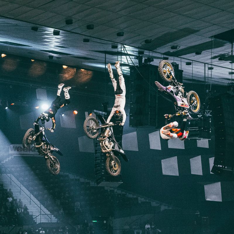 Masters of Dirt - Syo Van Vliet